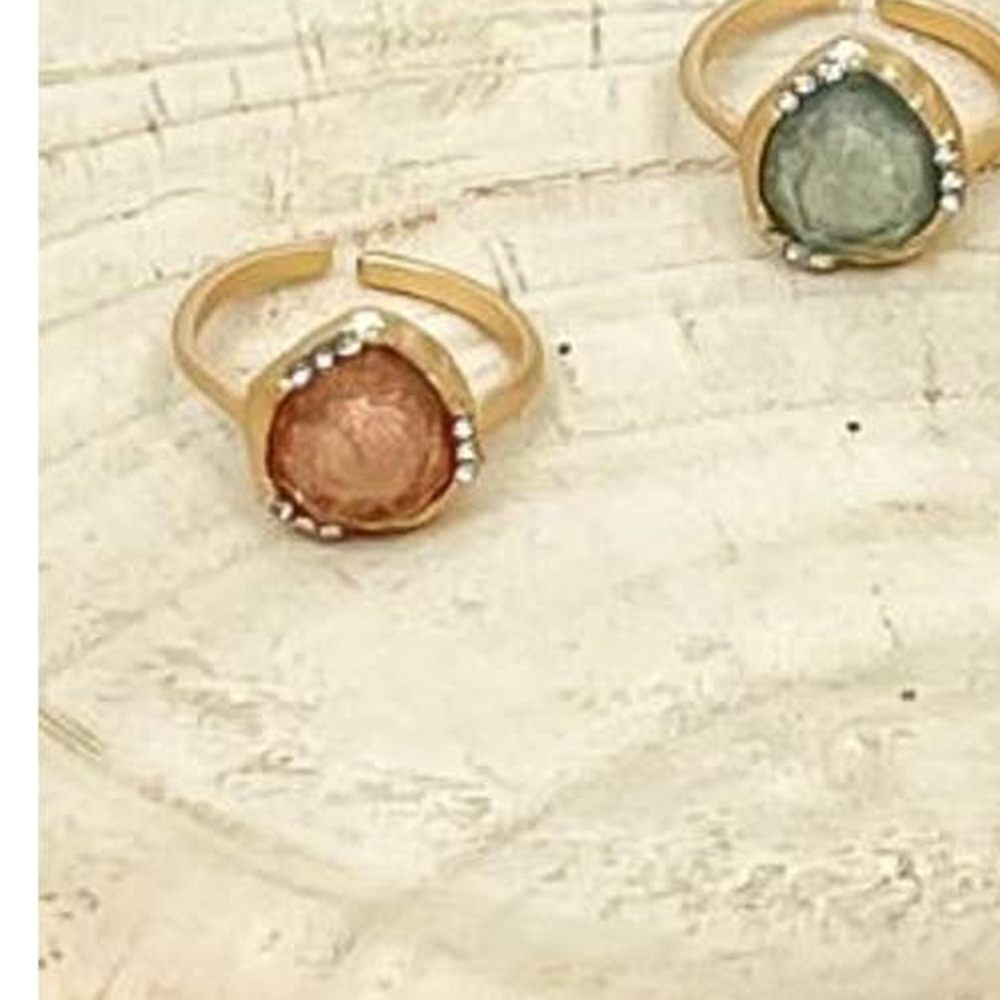 Pink Pear Shaped Resin with Crystal Accents Gold Ring - Picture 3 of 4